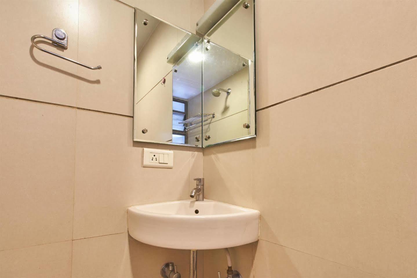 Hotel Adi Nagpur Exterior photo